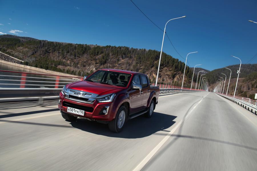  Isuzu D-Max Double Cab 2019 года  (RU) (фото 8 из 25)